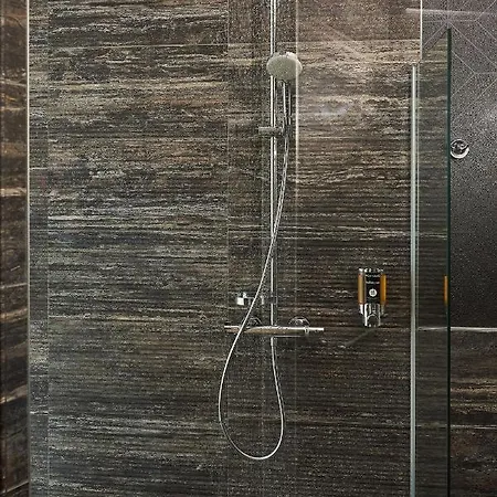 Ξενοδοχείο Inntel Marina 4*