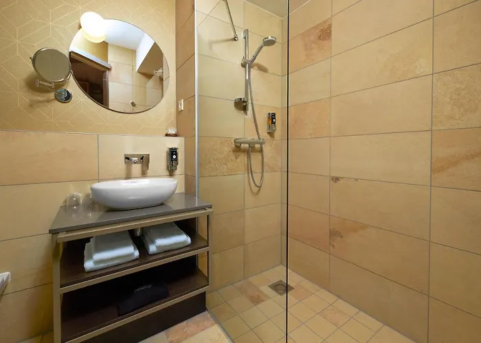 Inntel Marina Hotel 4*