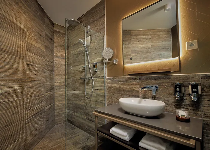 Hotel Inntel Marina 4*