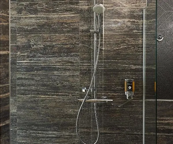 فندق Inntel Marina 4*